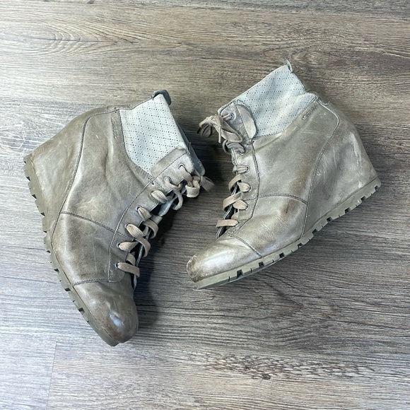 Merrell Womens Wedgetarian Lexi Taupe Grey Leather Hiking Style Boots, size 10.5 - Picture 1 of 12